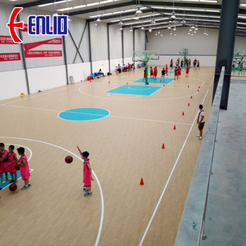 Courage de terrain de basket-ball Couleur en bois d&#39;érable intérieur