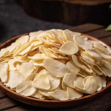 Crispy Dried Garlic Flakes Dehydrated With Root