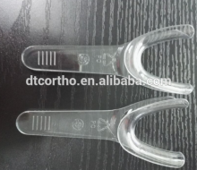 cheek retractor c shape