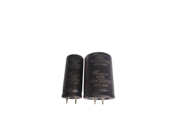 Low-profile, low-voltage horn-type electrolytic capacitor