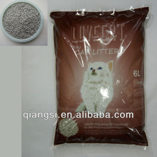 Extremely absorbent natural activated carbon cat litter