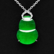 18K White Gold Icy Jadeite Cucurbit Pendant