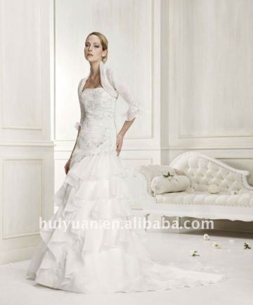 long sleeve wedding gowns with applique flowers