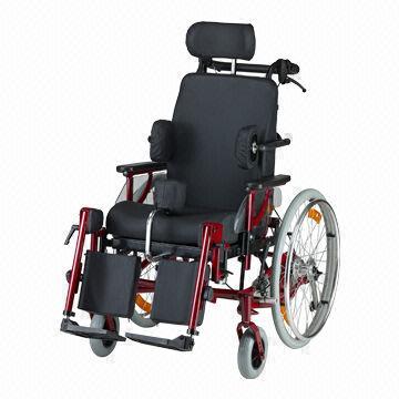 Comfort Wheelchair with Elevating Legrests