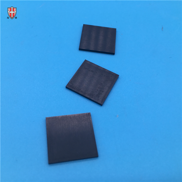 hot-press forming silicon nitride ceramic sheet chip lamina