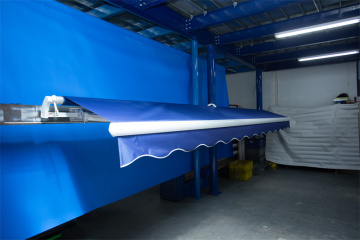 S8 Awning for commercial vehicles
