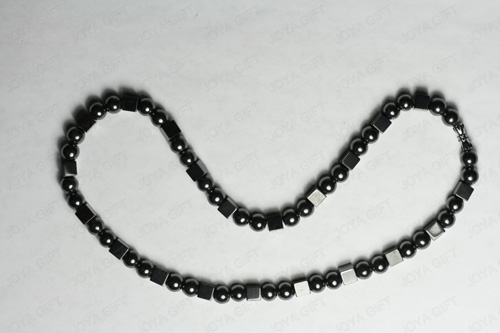 Collier hématite