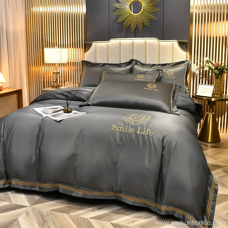 luxury designer king size bedsheet stock bedding set