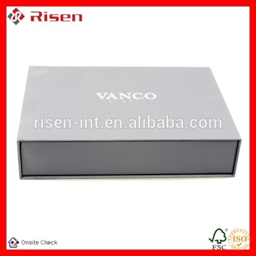 Custom printing foldable boxes with magnets and flat packing