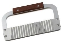 Crinkle cut serrator ,wooden handle
