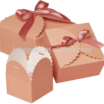 Flower Edge Favor Candy Boxes