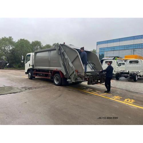 HOWO 4x2 rear loading compressed truck