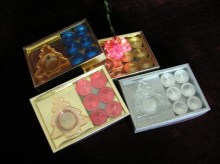 Gift Box of Metallic Finish Tealight Candle