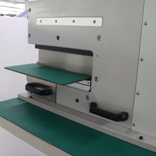 PCB V Slot Hoe Knife Separator Taking Machine