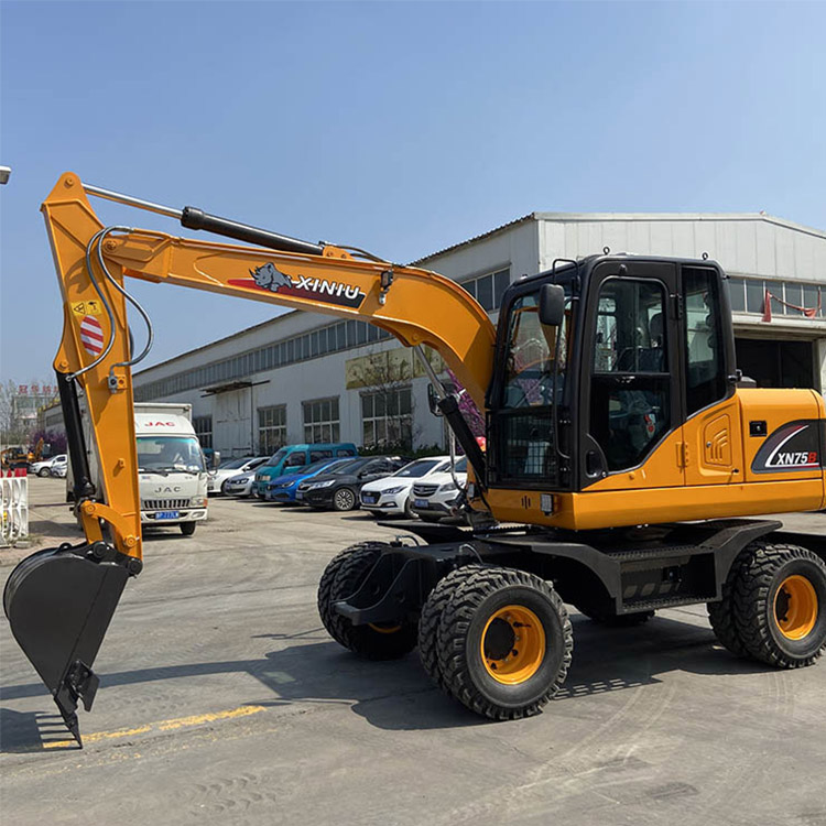 Chinese garden small digger with boom swing 6000kg cheap mini wheel excavator prices