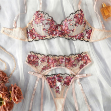 High Quality Luxury Lace Transparent Underwear Bra and Thongs Set with Garter Belt