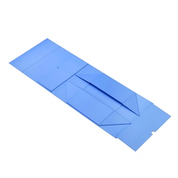 Magnetic flat light blue paper box