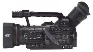 Panasonic AG-DVX100 3CCD Professional Camcorder