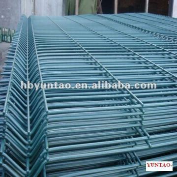 Welded Wire mesh fence panels Manufacturer Exporter