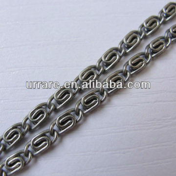 Flat Iron Chains