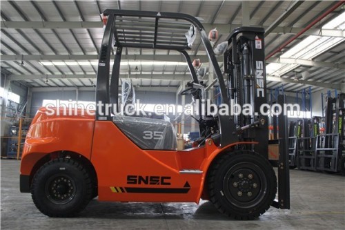 3.5ton diesel forklift truck with automatic transmission