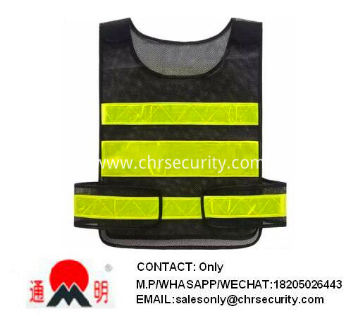 Reflective vest is also very fashionable