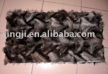 Silver fox front paw fur plate