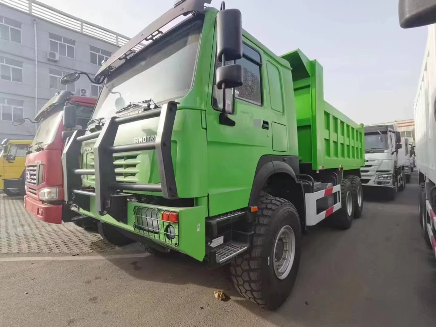 HOWO Dump Truck (58) HOWO Dump Truck (58)