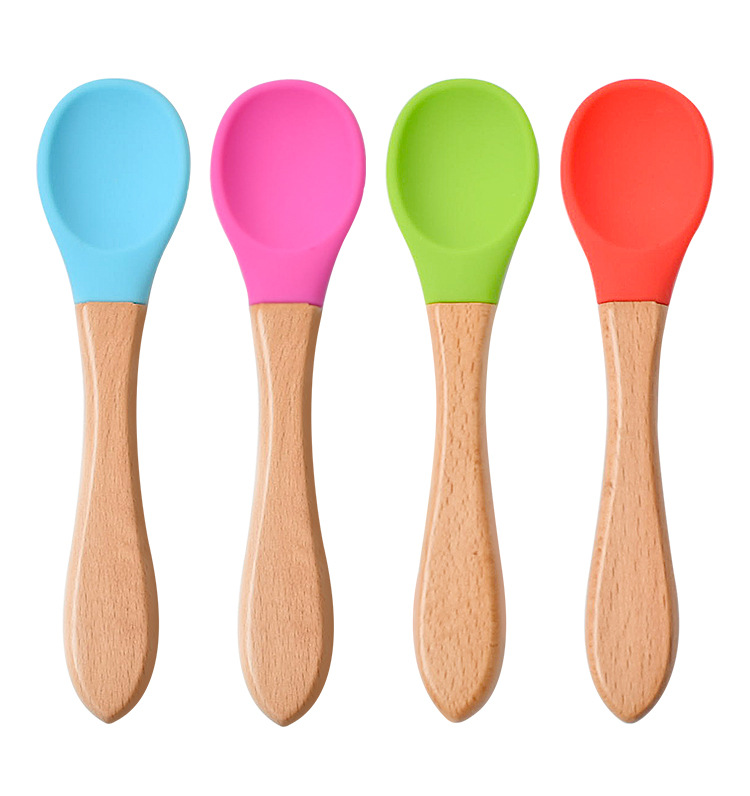 New Products Silicone Spoon with Wooden Handle Hot Sale Silicone Baby Suction Bowl Food Grade Silicone Bibs