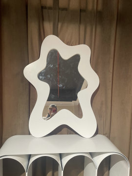 Decorative Wooden Dressing Makeup Wall Mirror for Entryway