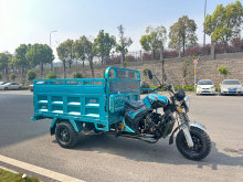 Efficient Three Wheeler with Long Lasting Design