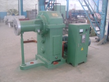 Rubber extruder