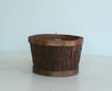 Round nature wood bark flower basket
