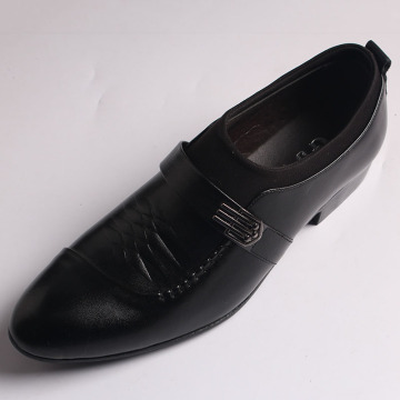 man Lace up formal leather shoes for suits