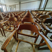 Best Price 2024: Customized Solid Wooden Chair New Design