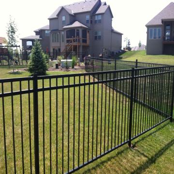 Flat Top Metal Fencing