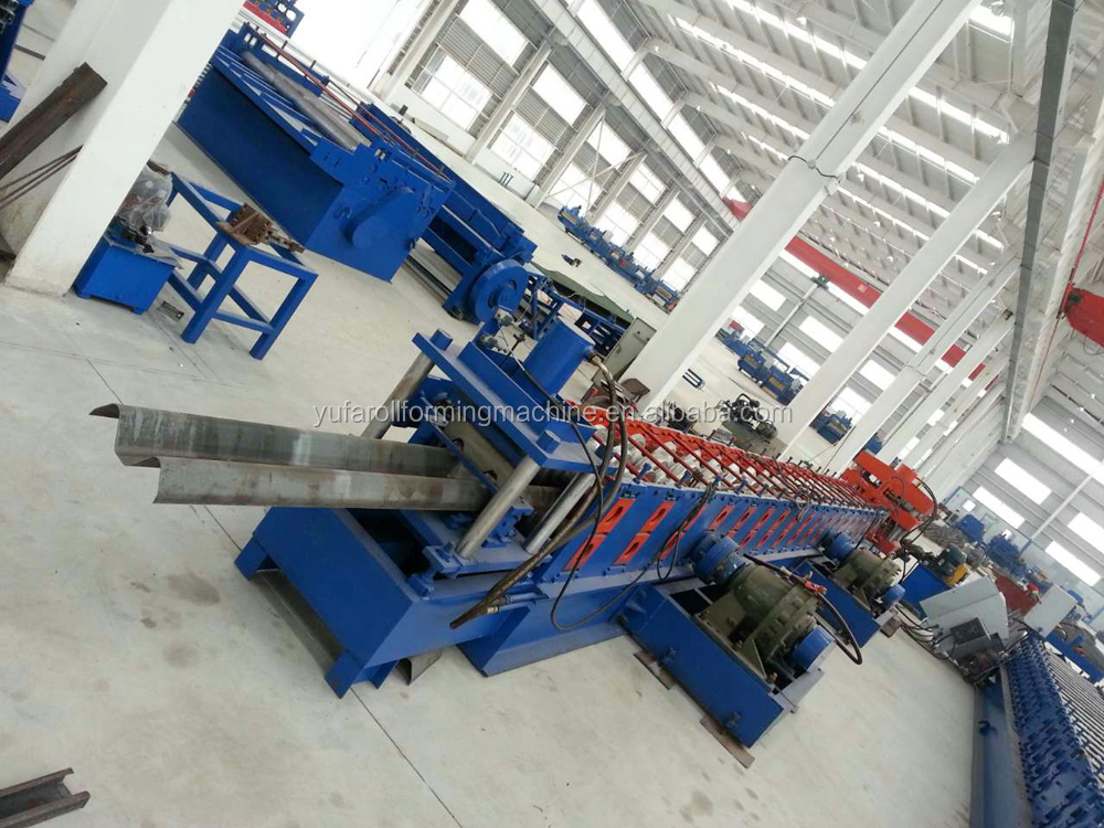 Metal Highway Guardrail Roll Forming Machine