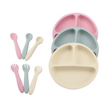 Assiette en silicone avec cuillère et fourchette