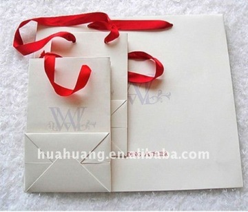 red handle bags paper bags