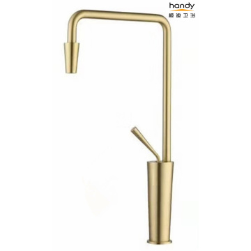 7-shaped brushed gold kitchen mixer faucet