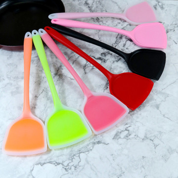 Heat resistant kitchen accessories silicone spatula set