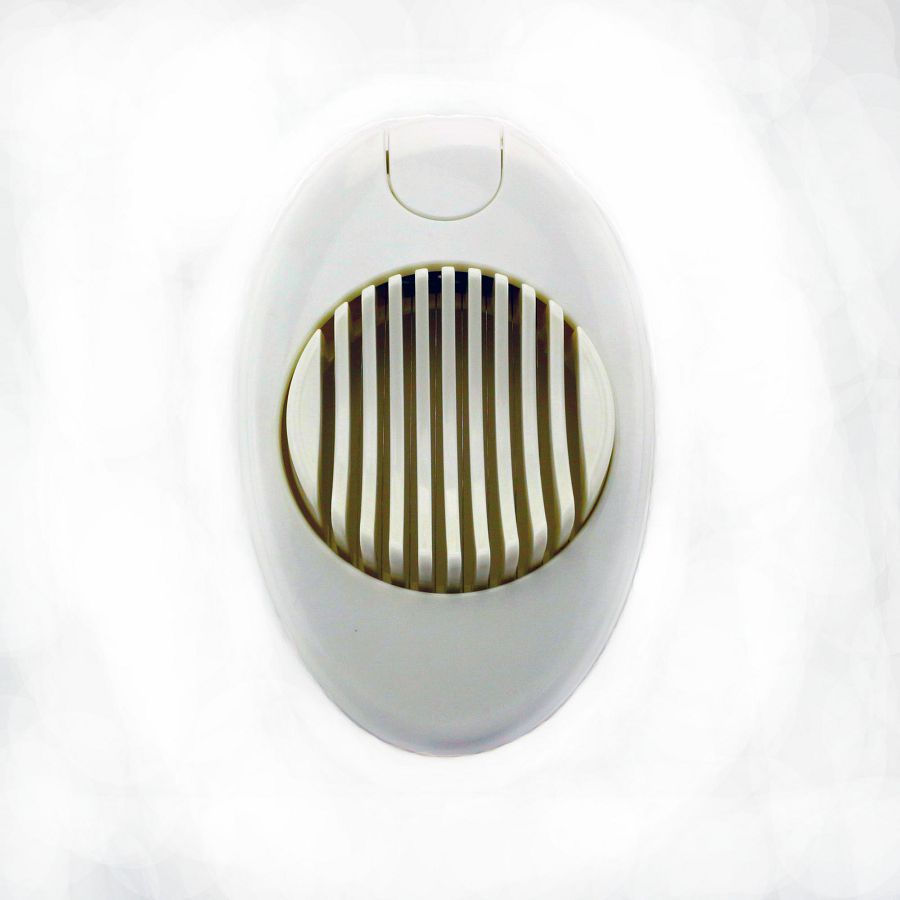 Kitchen Stainless Steel Egg Slicer With Plastic Handle