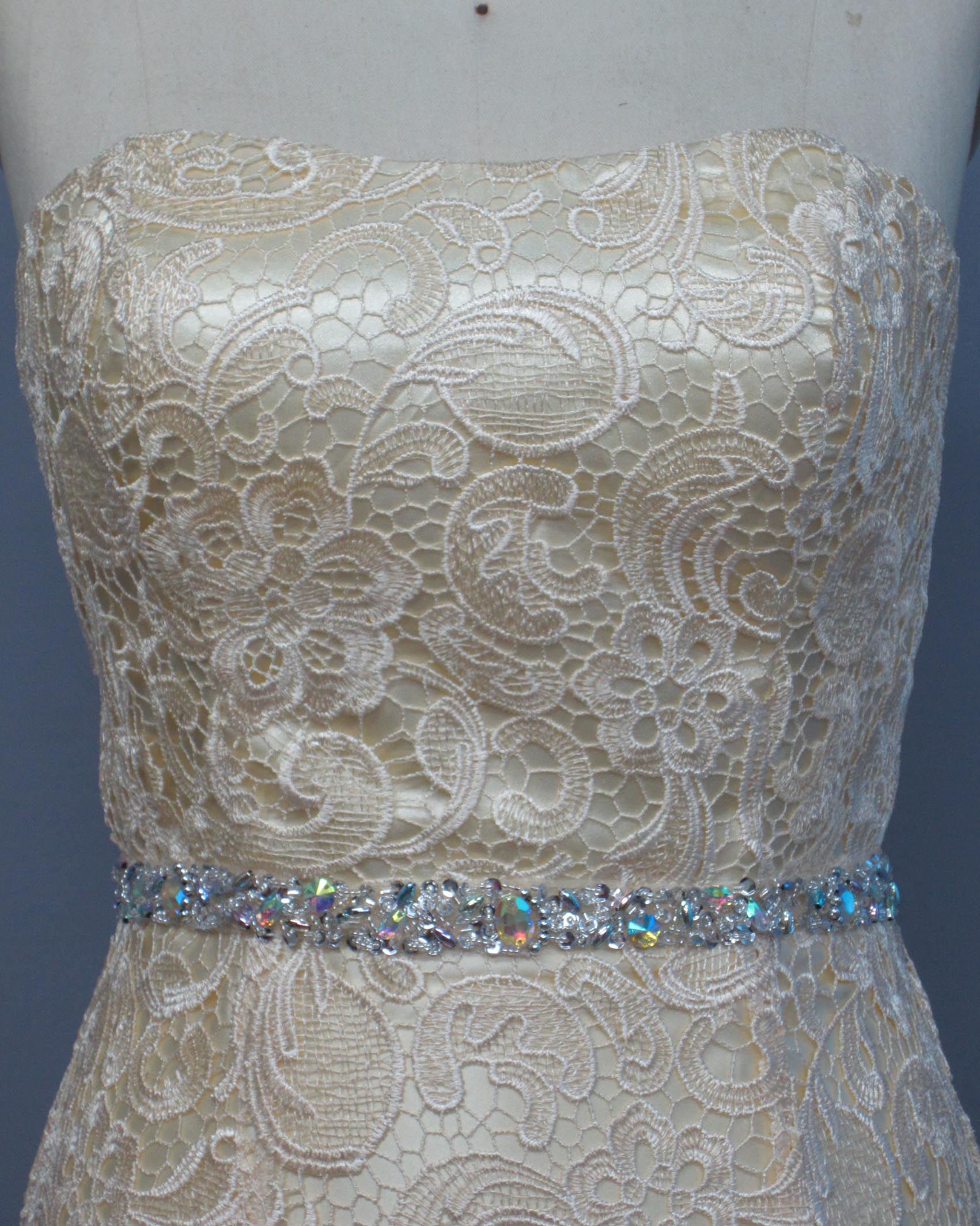 Formal Lace Dresses Ivory