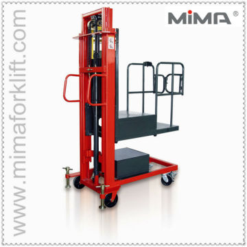 Semi-Electric order picker