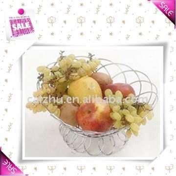 Accommodate a wide variety of fruit Flower Shape metal Fruit Basket