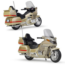 Welly 1/18 Scale Diecast Gold Wing Heavy Locomotive Model Motorcycle