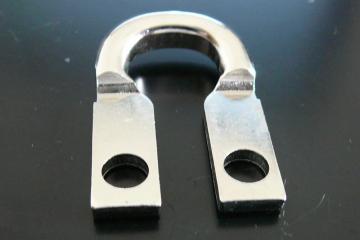 Metal lugs