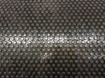 HPGR studded roller sleeve