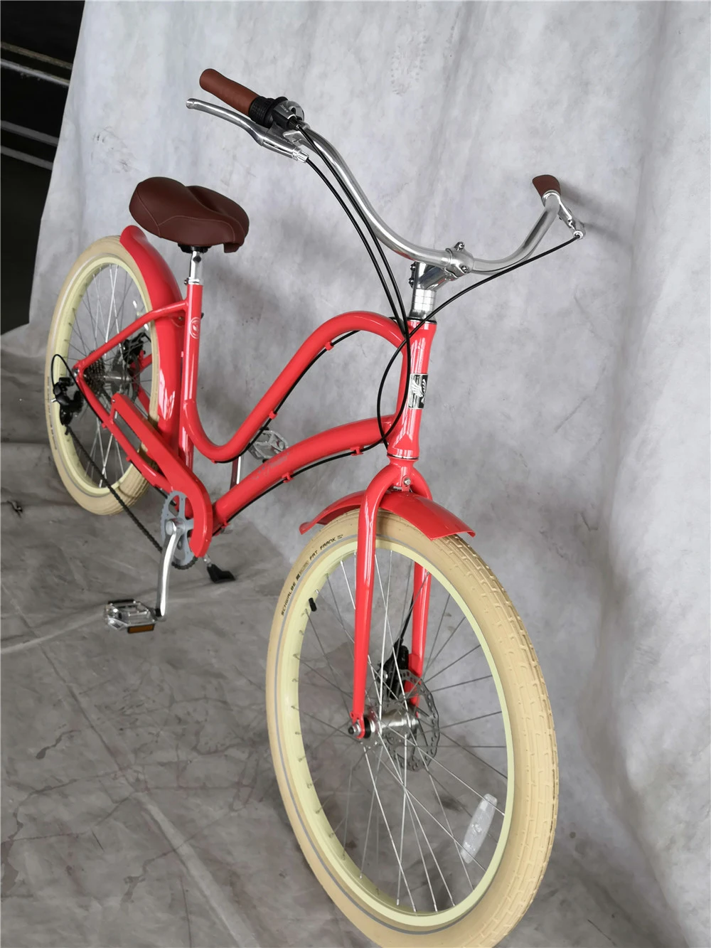 Red Color Aluminum Alloy Frame 6 Speed Factory Directly Sell Lady Beach Cruiser Bike