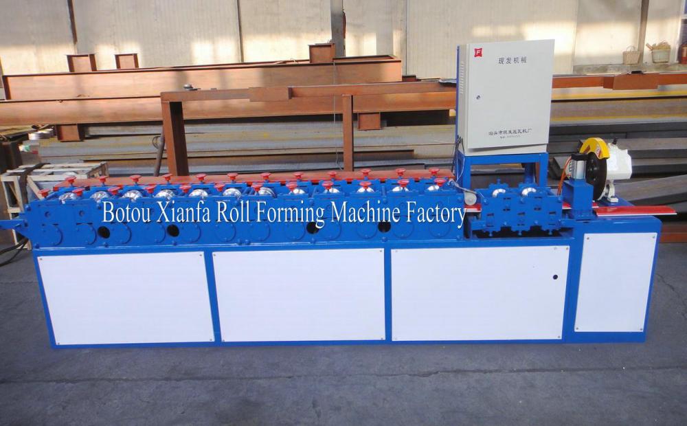 Flying cutting shutter door roll forming machine